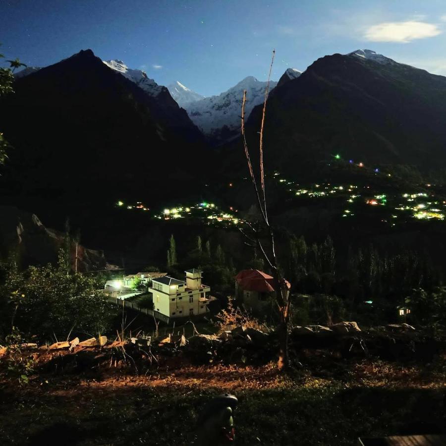 Backpackers Stories By Old Hunza Inn Karimabad  Extérieur photo